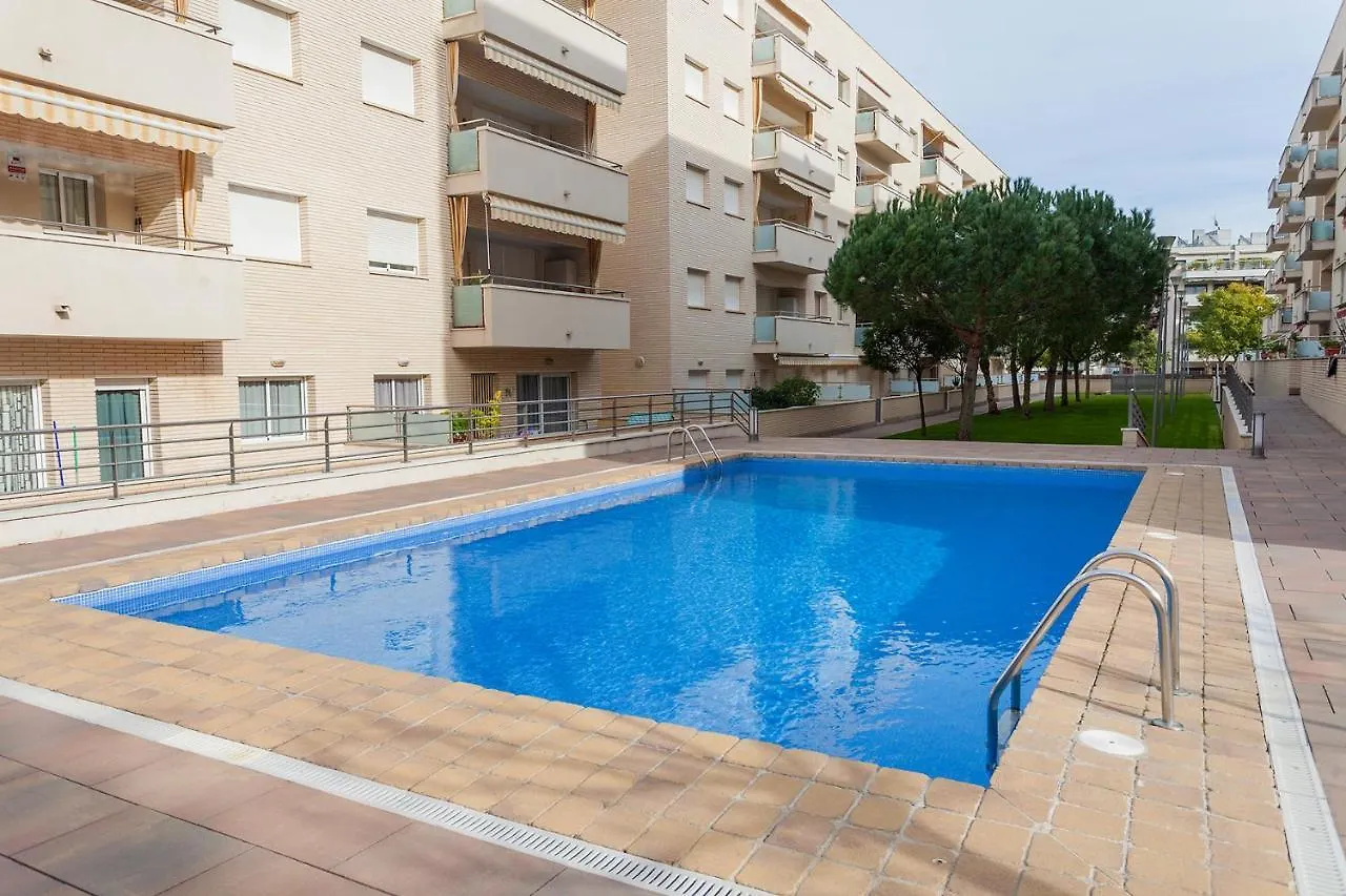 Comfortable Apartment With A Swimming Pool, 250M To The Sea. contacts