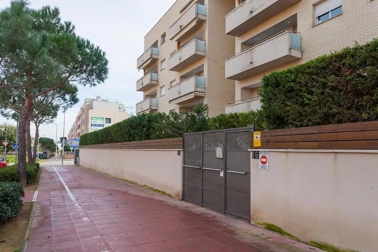 Comfortable Apartment With A Swimming Pool, 250M To The Sea. Lloret de Mar 0*,  Spain